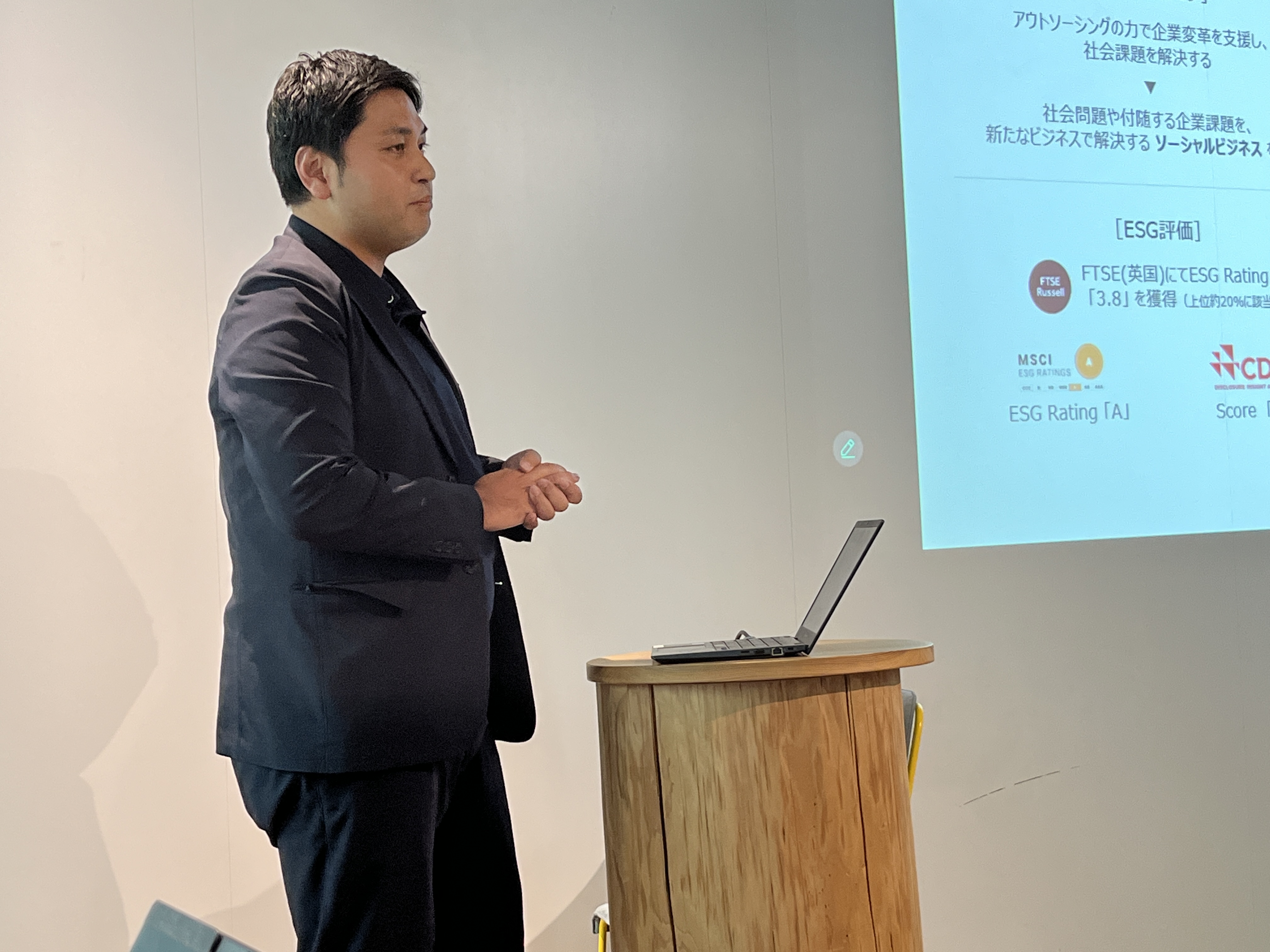 講演者株式会社エスプールグローカル様